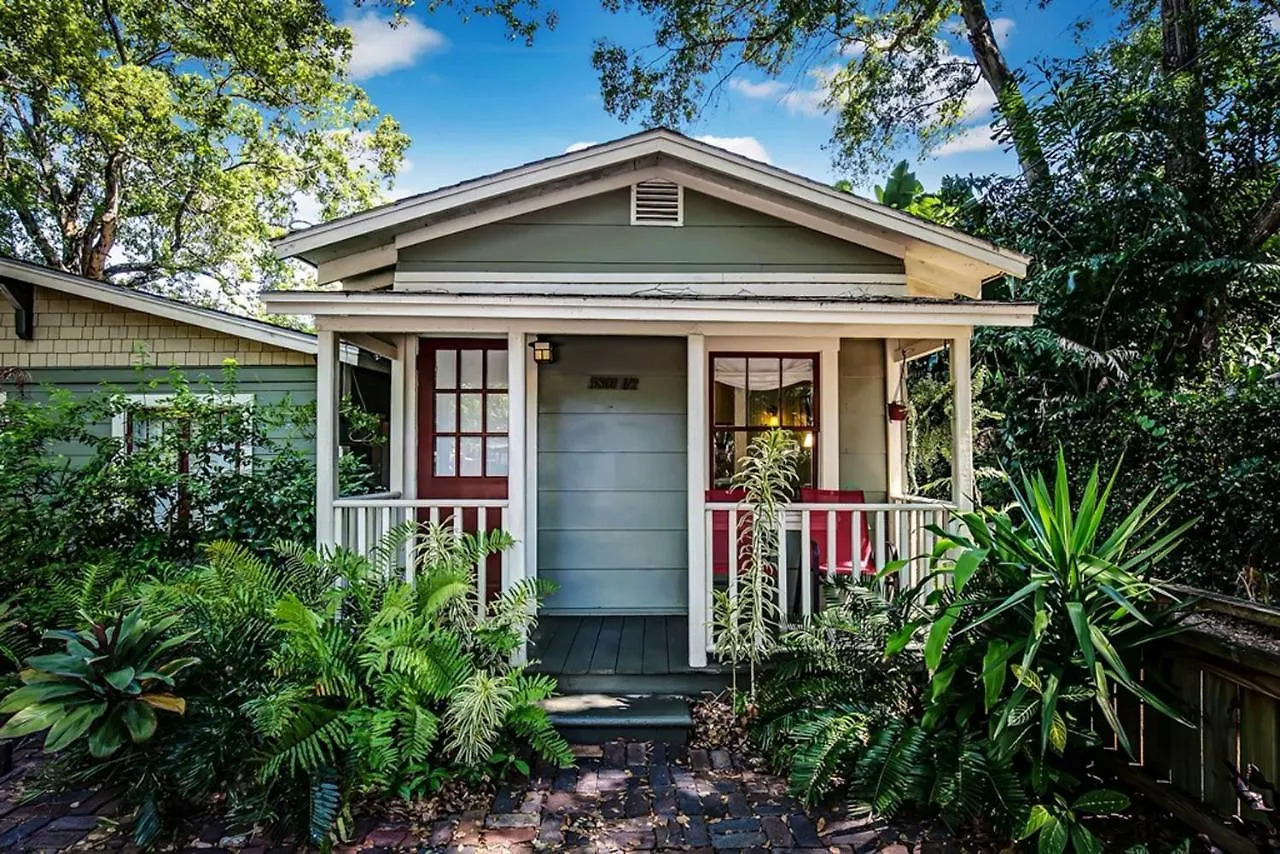 Charming 1923 Cottage At Erehwon Retreat Tampa Holiday home